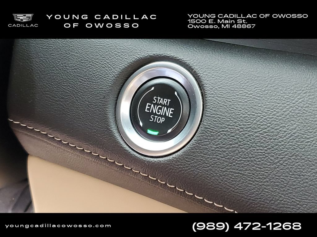 Used 2024 Cadillac Escalade Premium Luxury AWD/4WD image 17