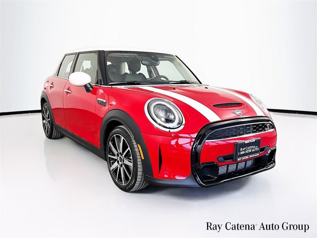 Used 2024 MINI Cooper S image 1