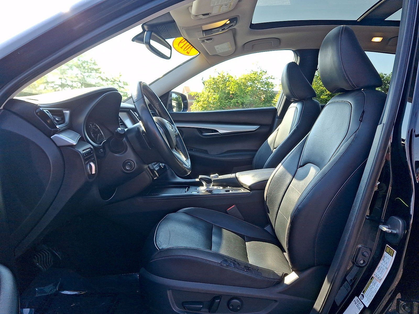 Used 2019 INFINITI QX50 Essential w/ Premium Heat Package AWD/4WD image 11