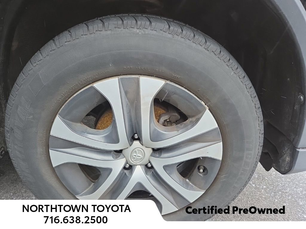 Used 2018 Toyota RAV4 LE w/ Carpet Mat Package image 2