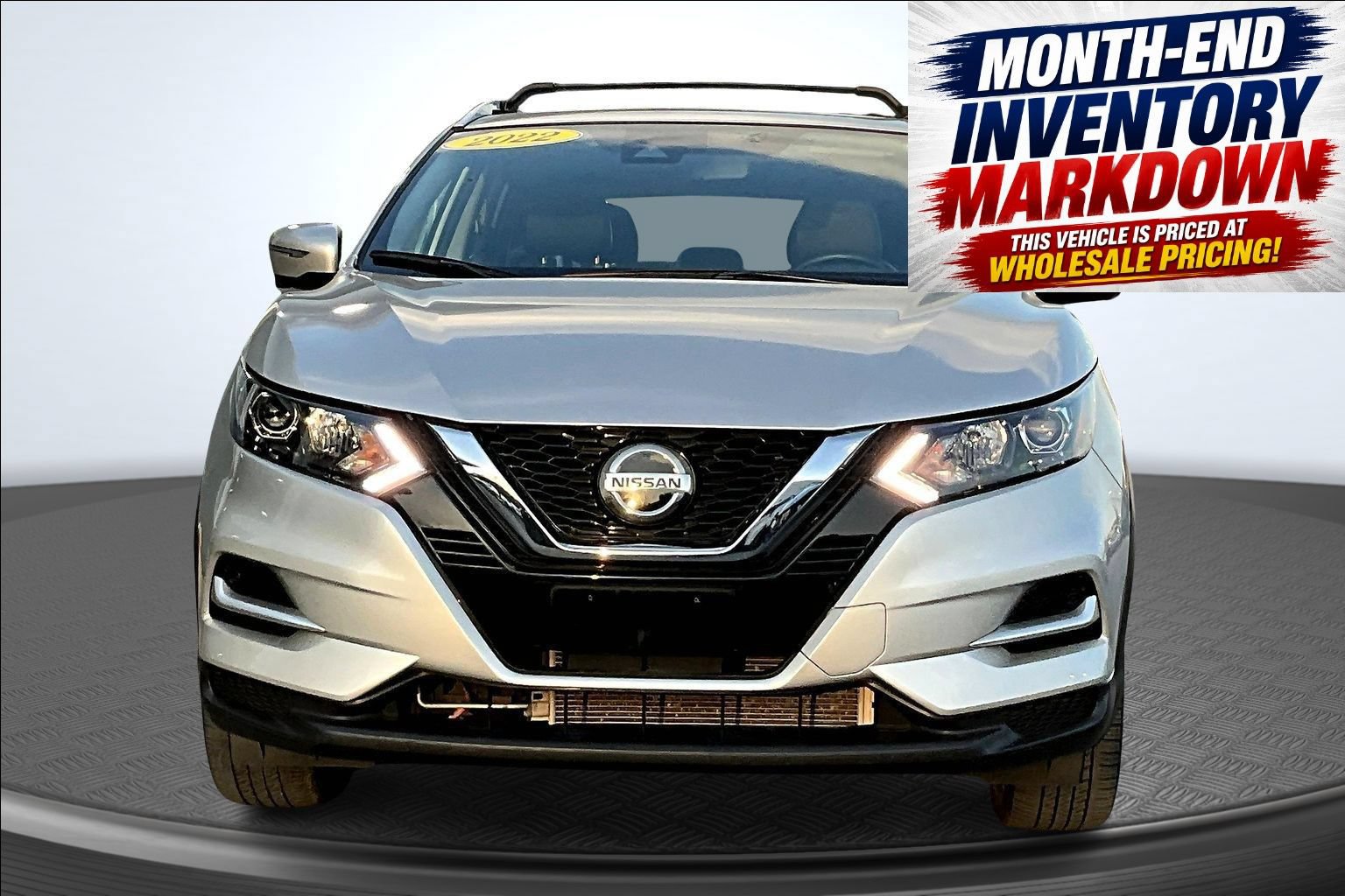 Used 2022 Nissan Rogue Sport SL AWD/4WD image 2