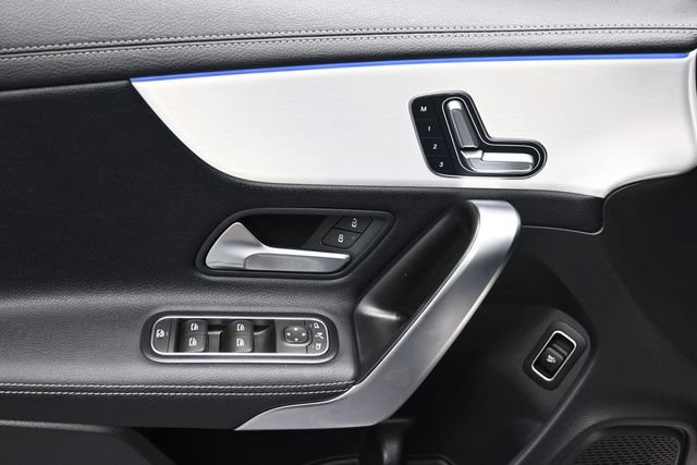 Used 2025 Mercedes-Benz CLA 250 4MATIC image 8