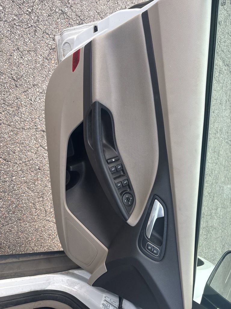 Used 2018 Ford Focus SE w/ Interior Protection Package FWD image 20