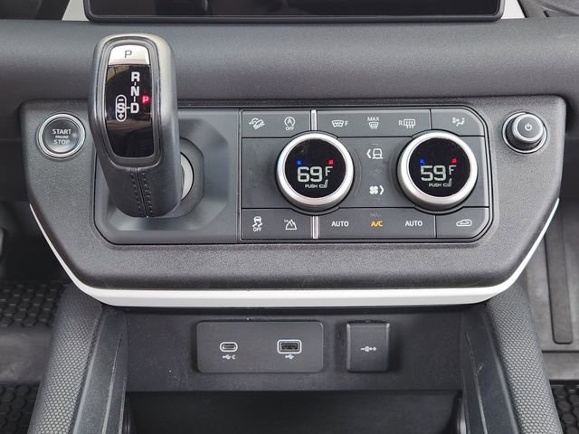 Used 2022 Land Rover Defender 90 X-Dynamic S image 18
