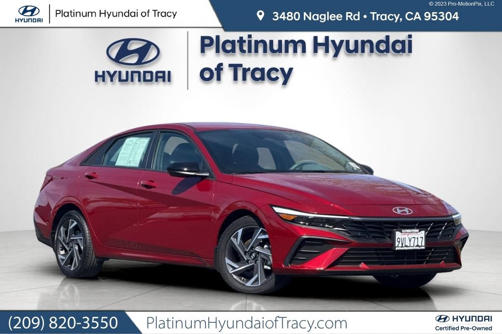 Used 2025 Hyundai Elantra Sport FWD image 1