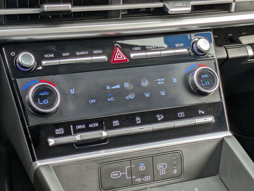 Used 2025 Hyundai Santa Fe SEL image 24