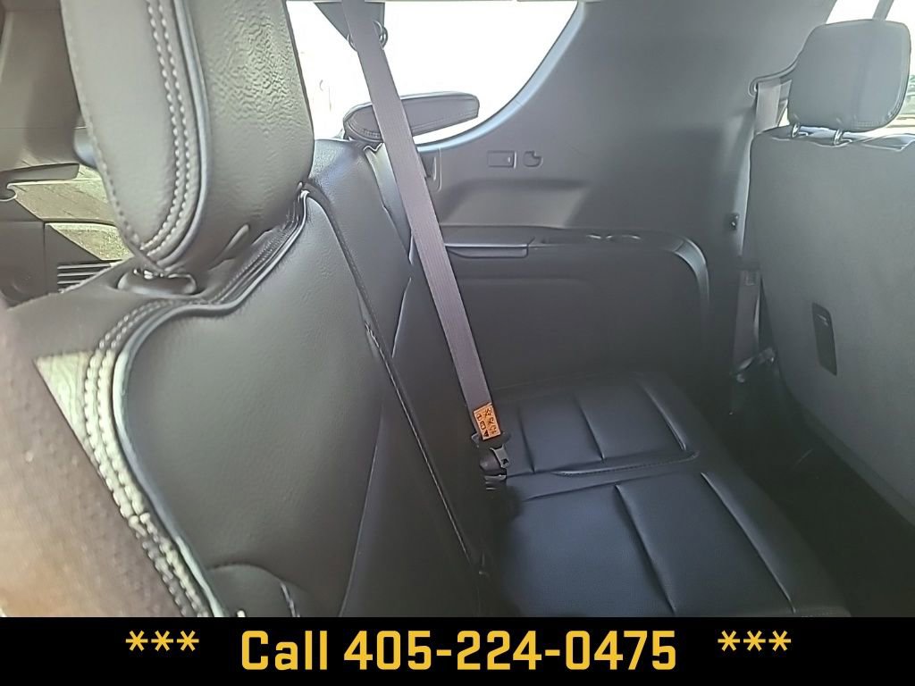 Used 2021 GMC Yukon XL Denali w/ Denali Premium Package image 30