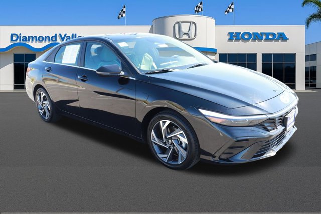 Used 2025 Hyundai Elantra Limited