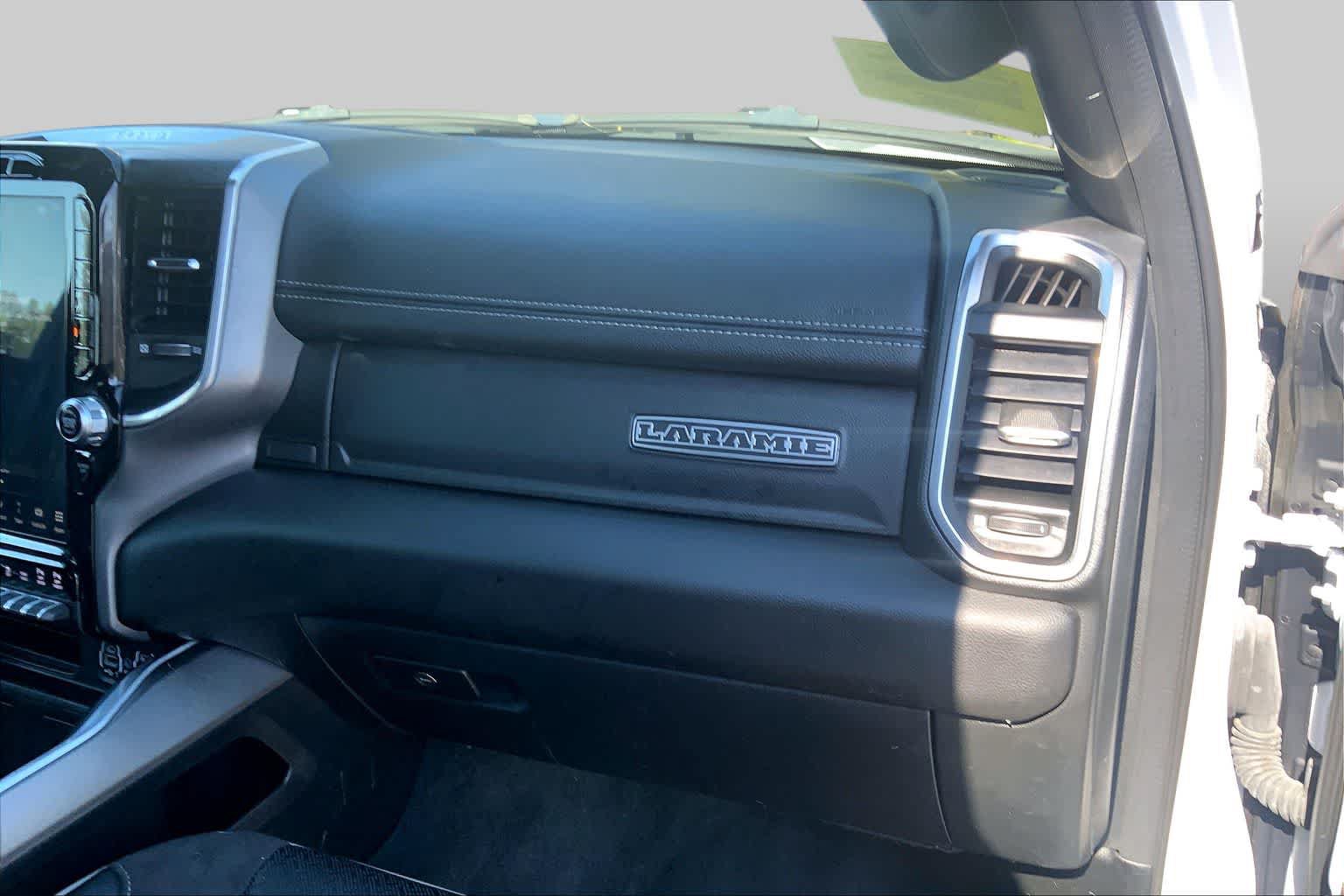 Used 2023 RAM 1500 Laramie AWD/4WD image 19