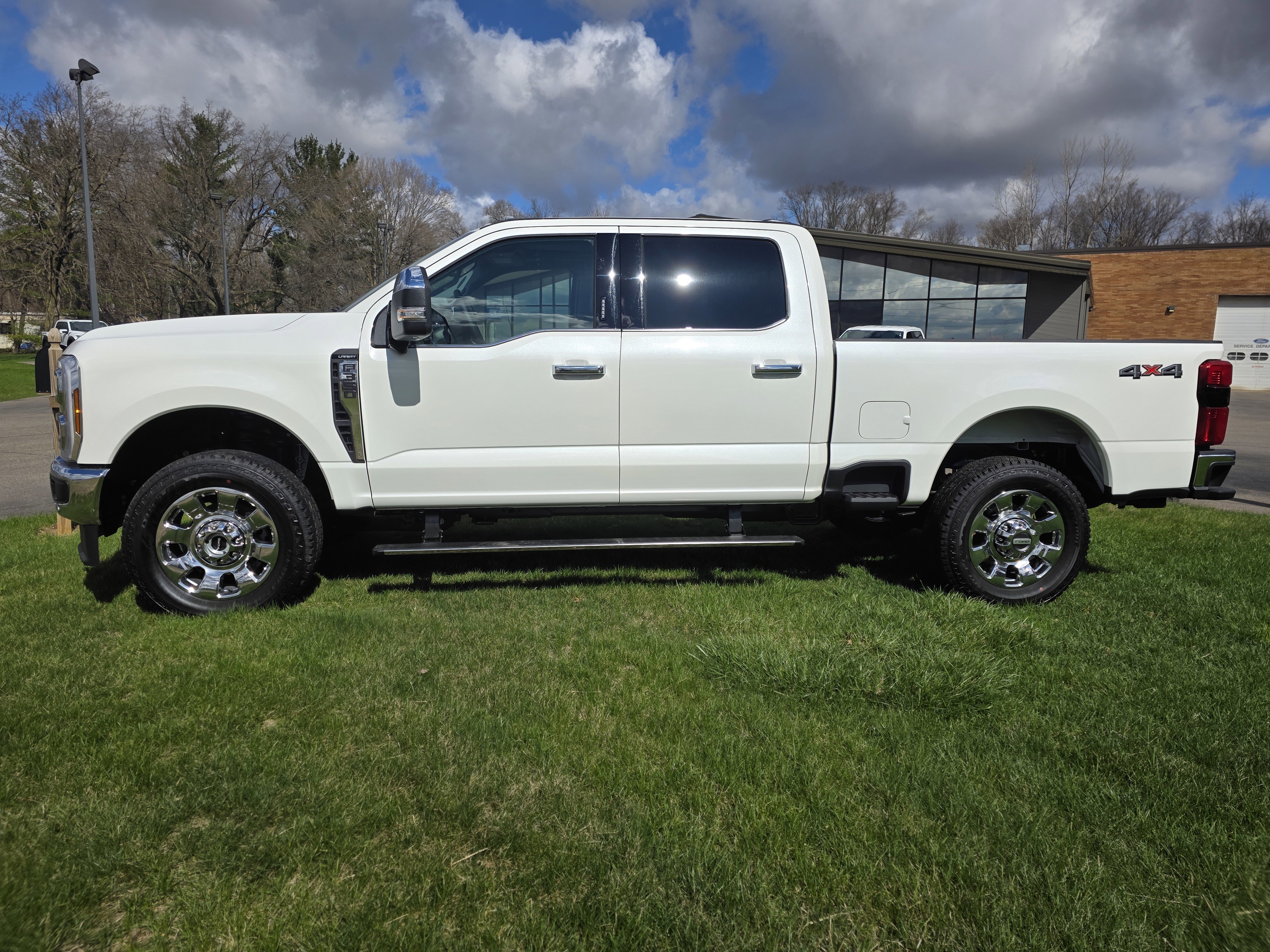 New 2026 Ford F350 Lariat w/ Lariat Ultimate Package AWD/4WD image 1