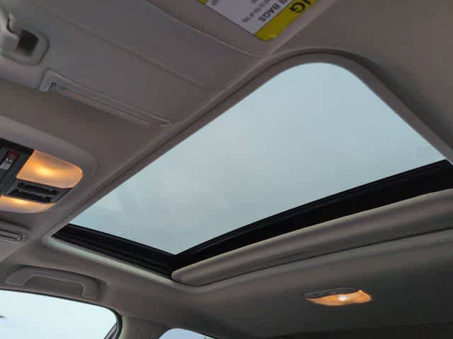 Used 2023 Subaru Crosstrek 2.5i Limited w/ Moonroof Package AWD/4WD image 19