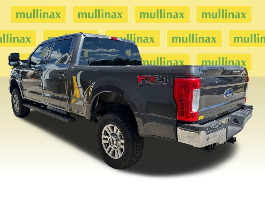 Used 2017 Ford F250 XLT w/ XLT Value Package AWD/4WD image 4