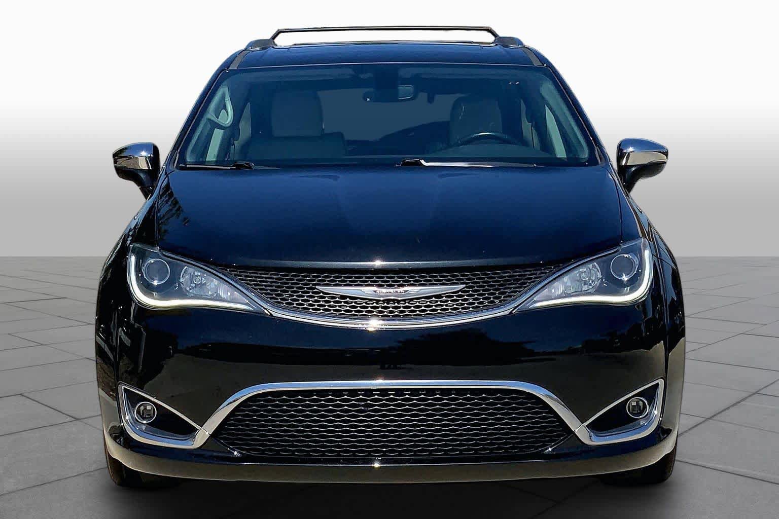 Used 2020 Chrysler Pacifica Limited FWD image 4