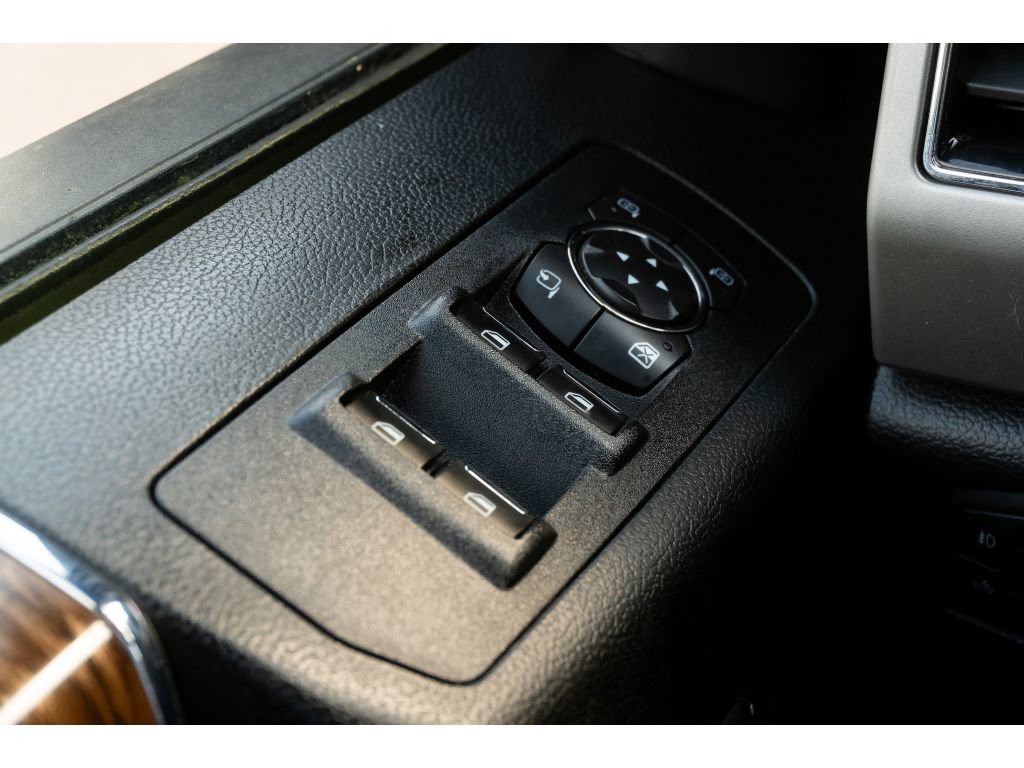 Used 2018 Ford F150 Lariat image 25