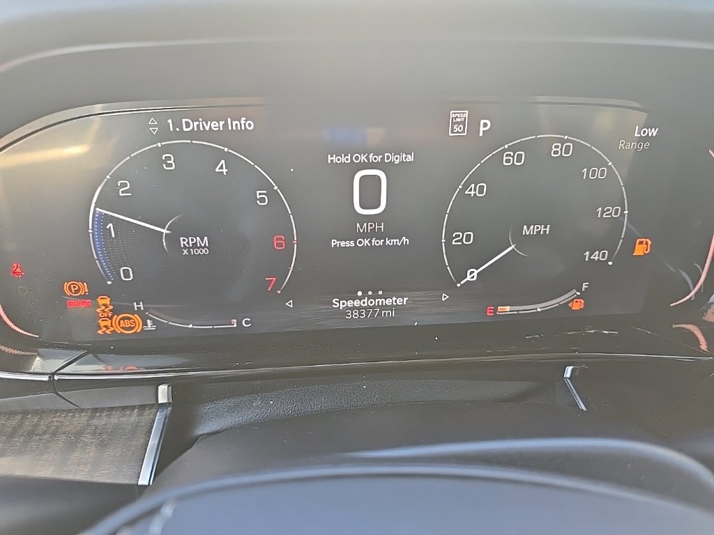 Used 2023 Jeep Grand Wagoneer Series II w/ Convenience Group III AWD/4WD image 2