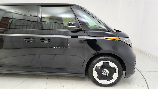 Used 2025 Volkswagen ID. Buzz Pro S image 8