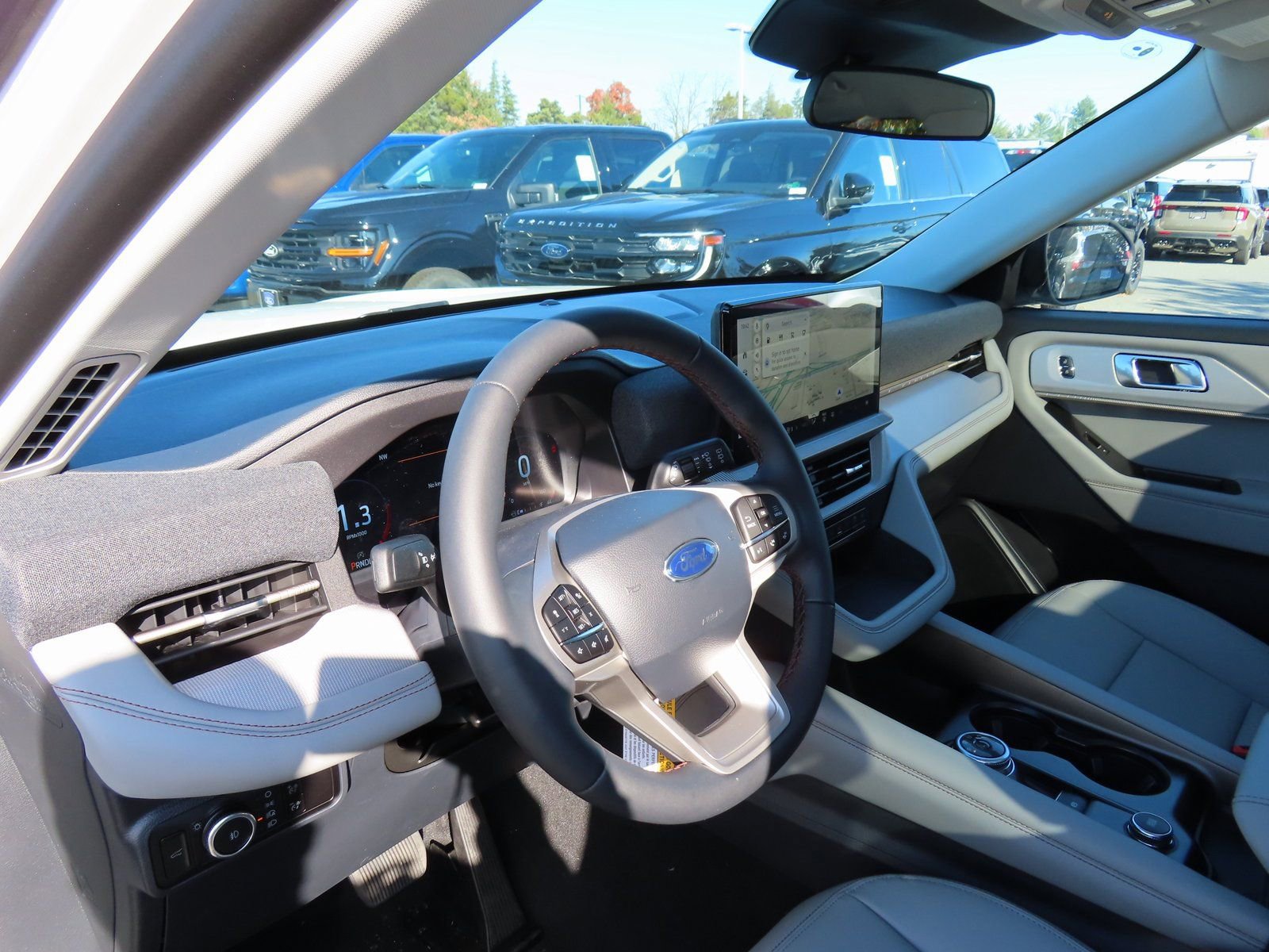 New 2026 Ford Explorer Active w/ Active Comfort Package image 8