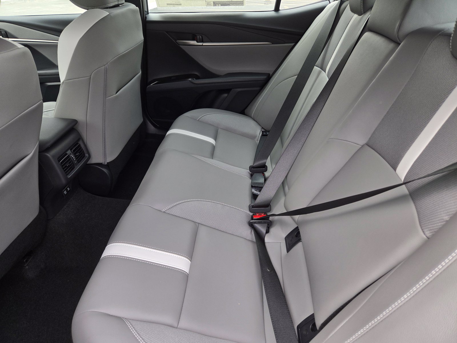 Certified 2026 Toyota Camry SE w/ Convenience Package FWD image 11