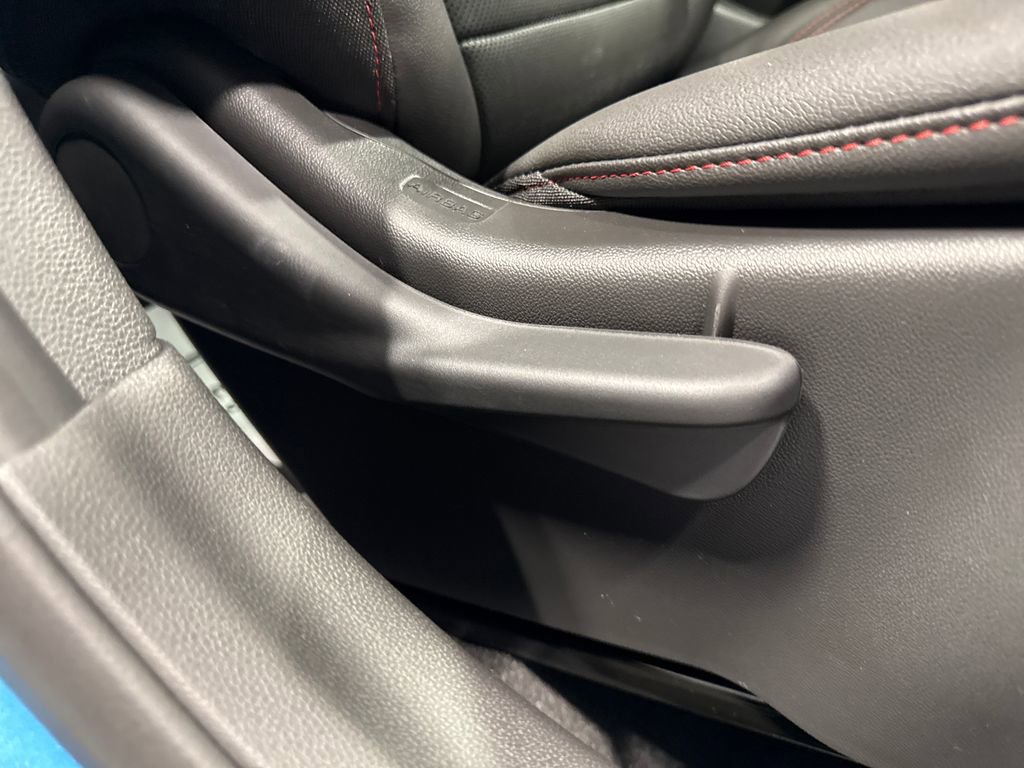 New 2026 Chevrolet Trax RS w/ Sunroof Package FWD image 34
