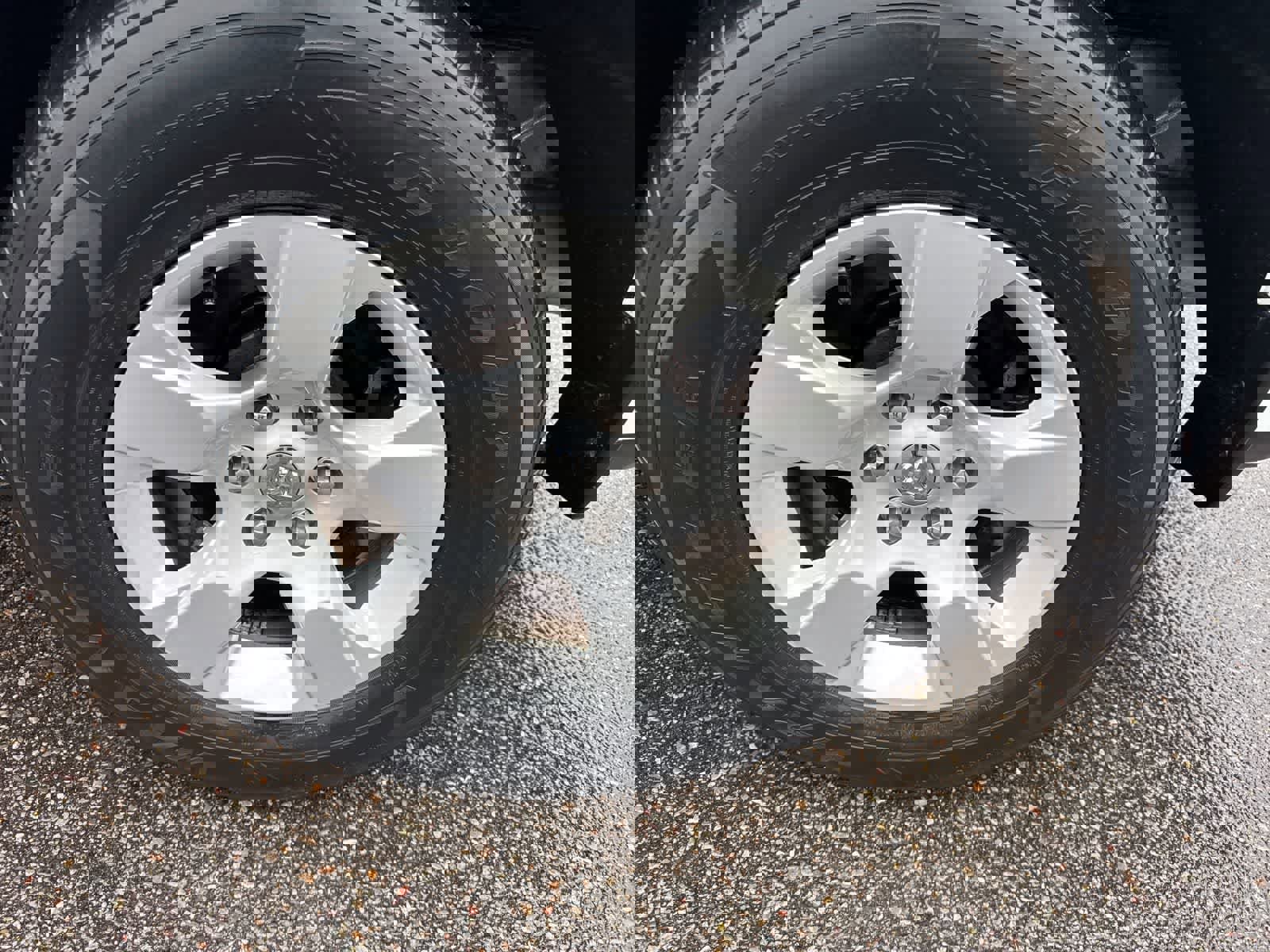 Used 2021 RAM 1500 Big Horn image 10