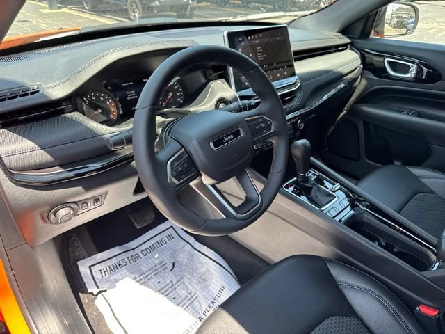 New 2026 Jeep Compass Latitude AWD/4WD image 13