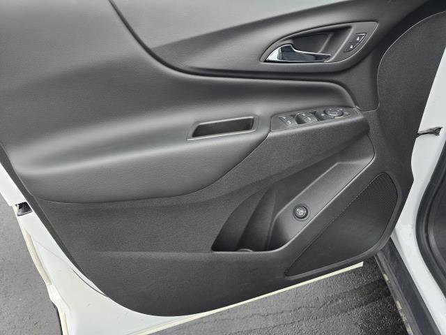 Used 2024 Chevrolet Equinox LT FWD image 10