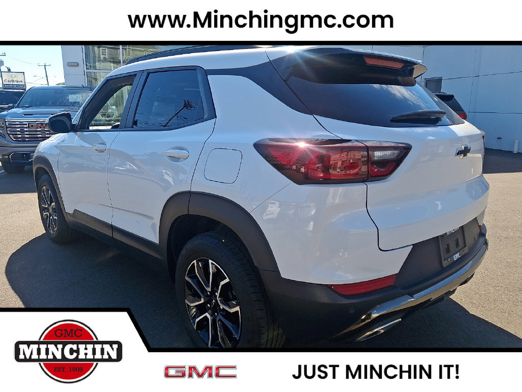 Used 2024 Chevrolet TrailBlazer ACTIV w/ Driver Confidence Package FWD image 4