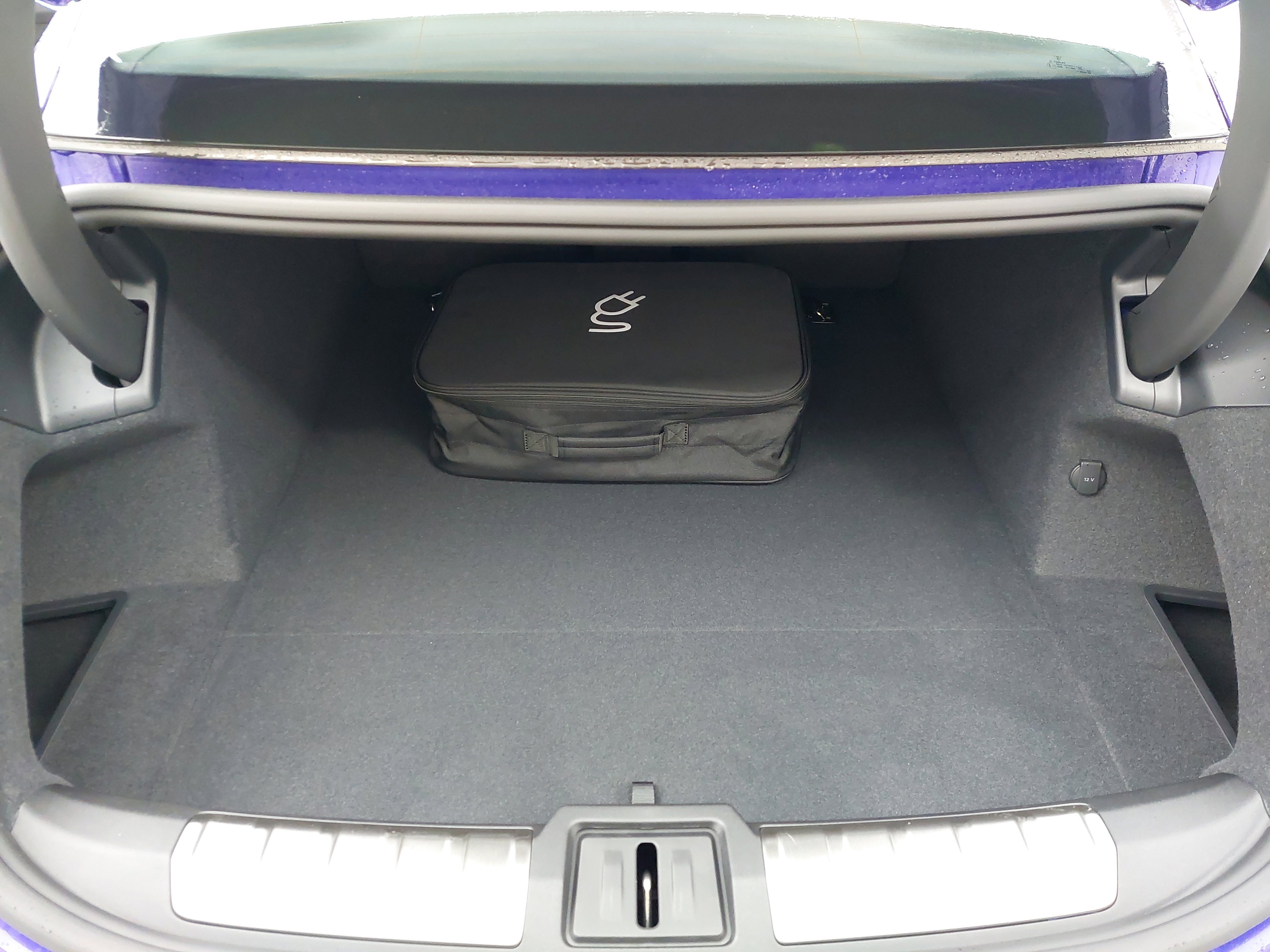 New 2025 Porsche Taycan image 14