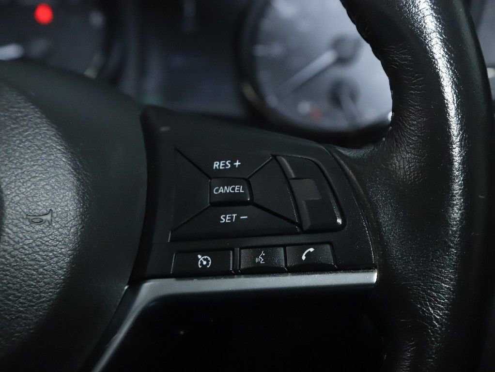 Used 2019 Nissan Rogue SV image 24