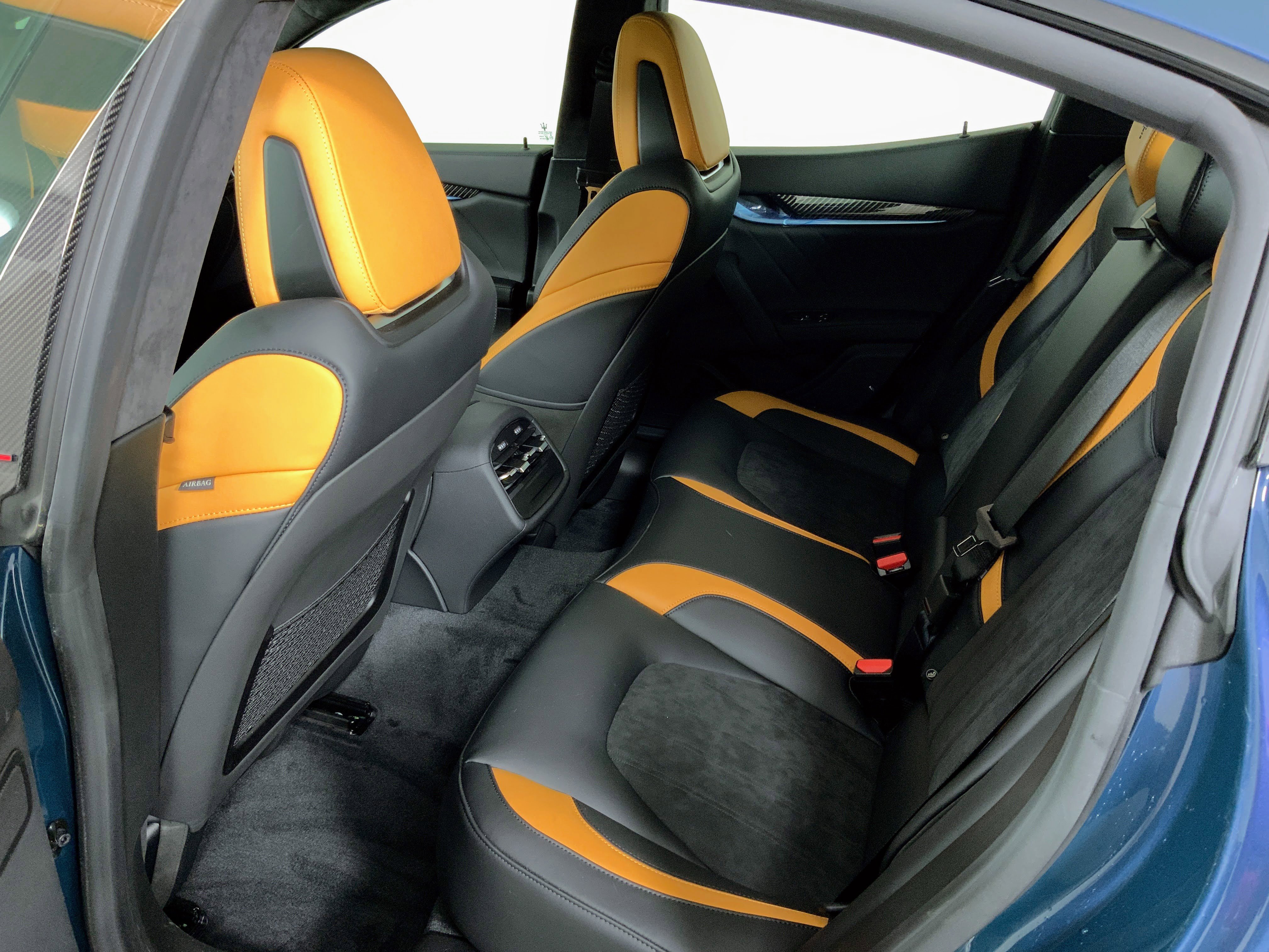 Used 2024 Maserati Ghibli Trofeo image 37