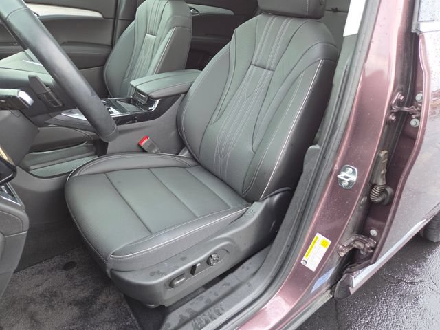 Used 2024 Buick Envision Avenir AWD/4WD image 28