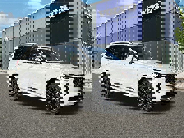 New 2026 Volvo XC90 B6 Plus w/ Protection Package Premier