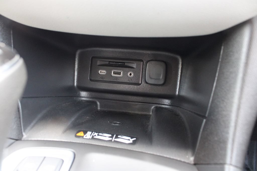 Used 2020 Chevrolet Equinox Premier AWD/4WD image 21