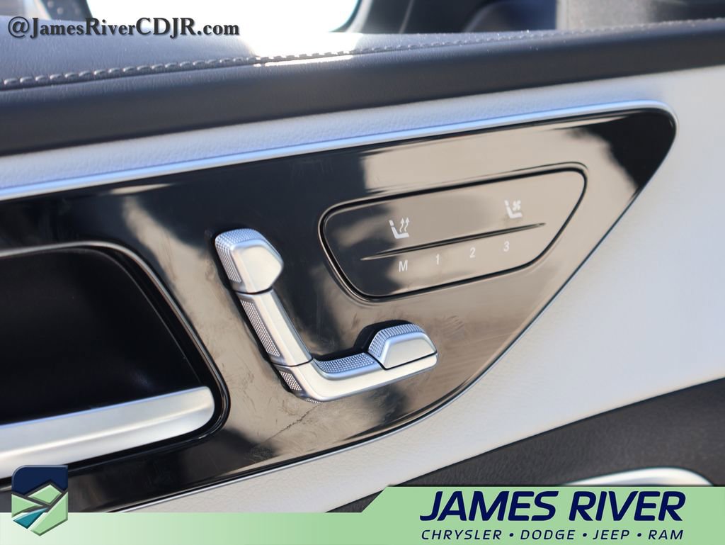 Used 2024 Mercedes-Benz C 300 4MATIC Sedan image 24