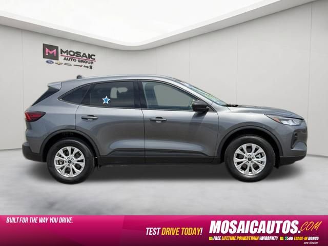 Used 2025 Ford Escape Active w/ Cold Weather Package AWD/4WD image 8
