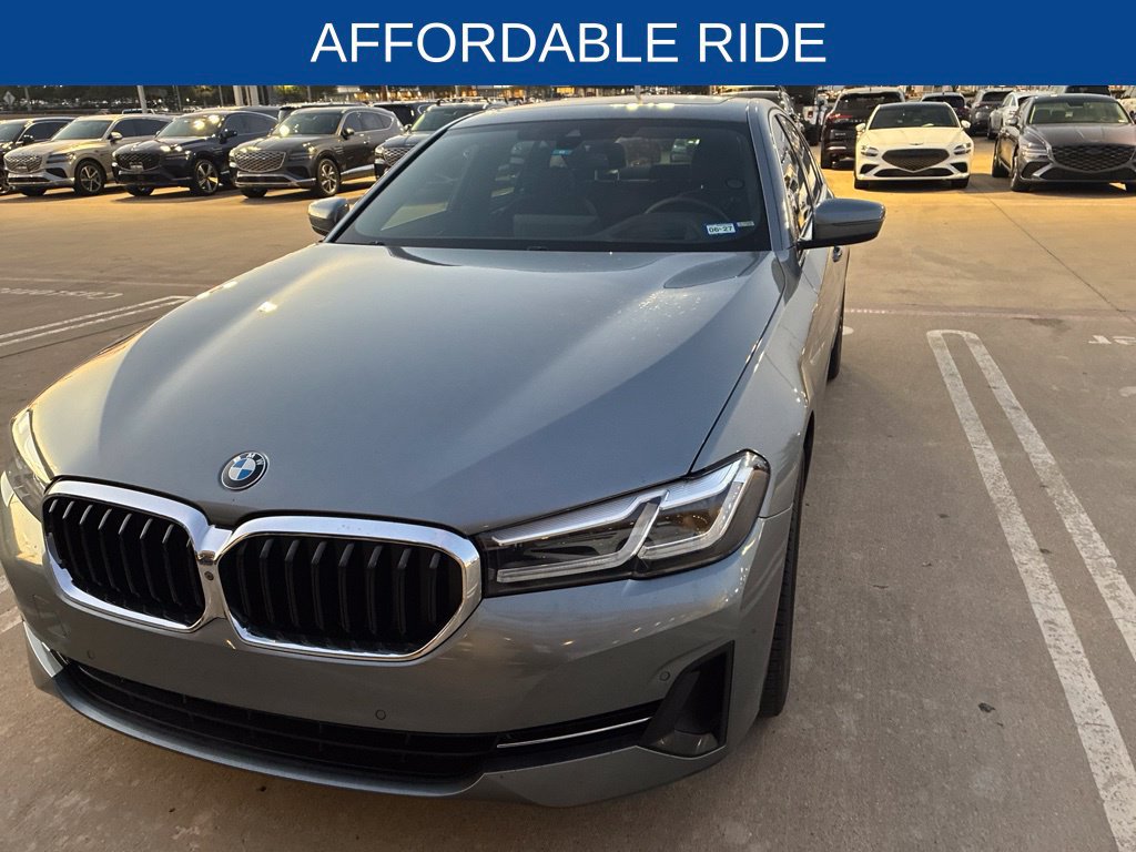Used 2021 BMW 530i xDrive w/ Premium Package AWD/4WD image 2