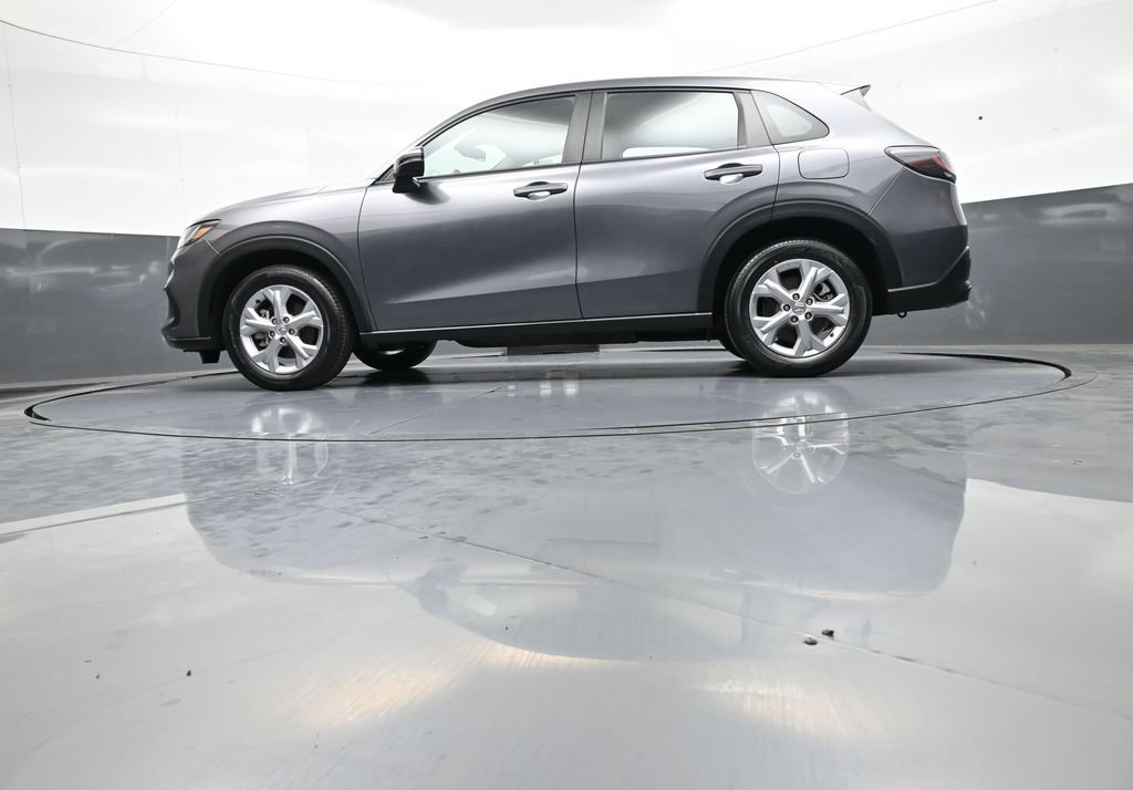 Certified 2023 Honda HR-V LX image 31