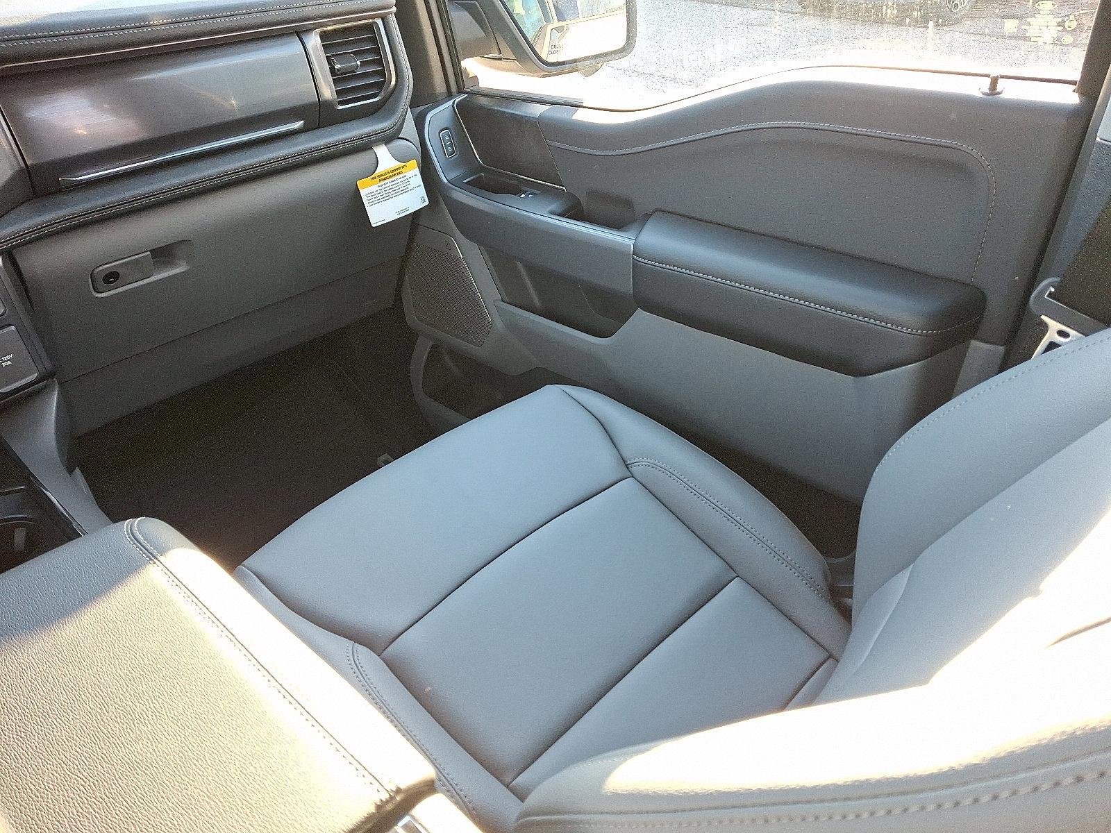 New 2025 Ford F150 Lightning Flash image 18