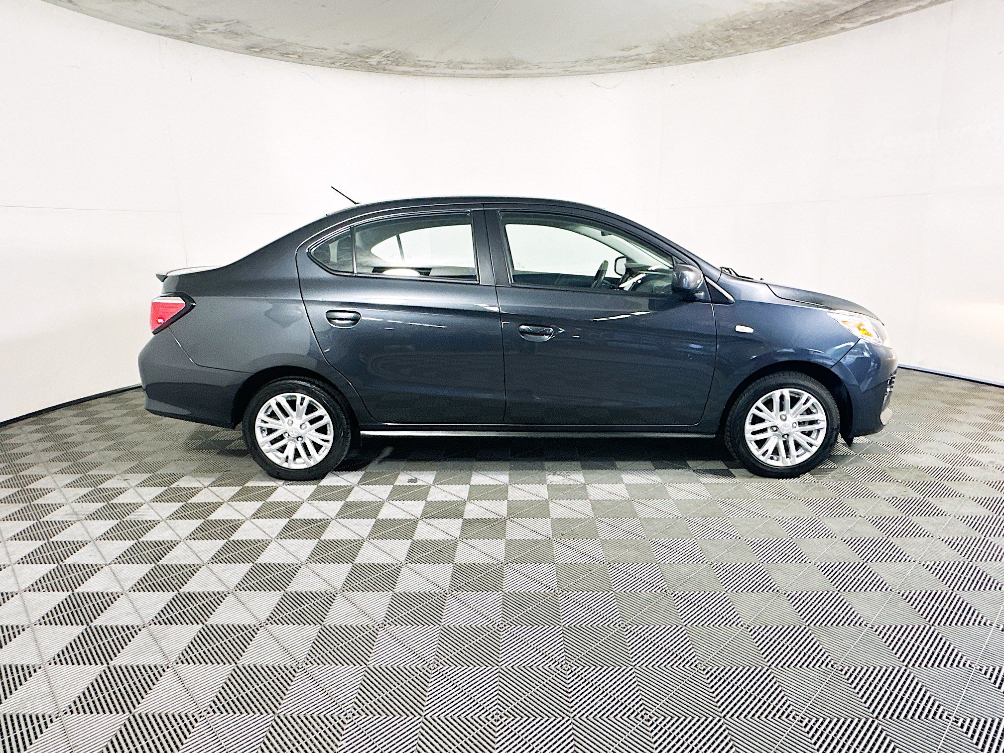 Used 2024 Mitsubishi Mirage G4 ES FWD image 2