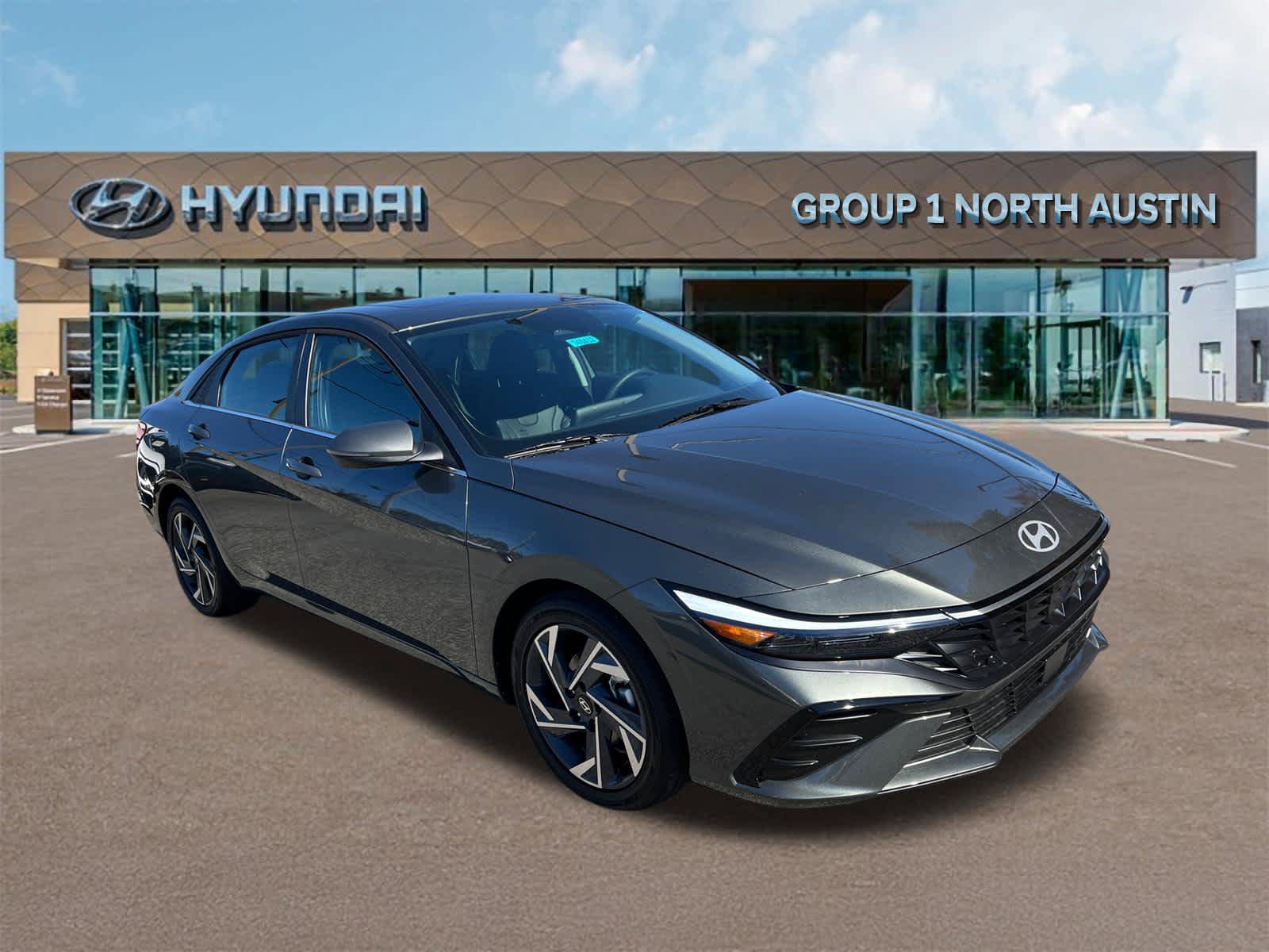 New 2026 Hyundai Elantra Limited FWD image 3