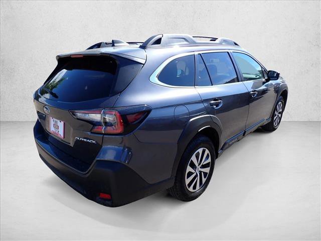 Used 2025 Subaru Outback Premium AWD/4WD image 4