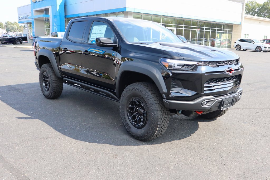 New 2026 Chevrolet Colorado ZR2 w/ ZR2 Bison Edition image 2