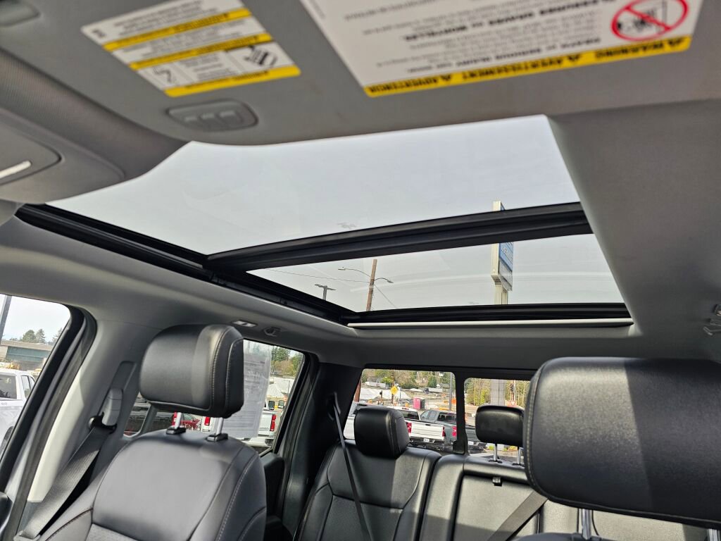 Used 2024 Ford F350 Lariat image 11