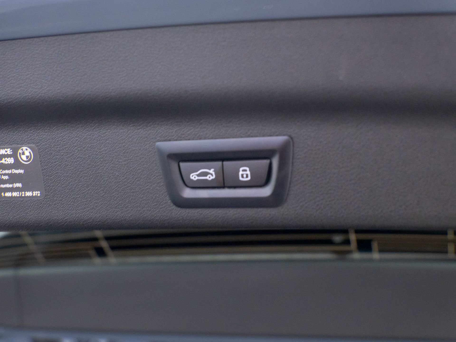 Used 2025 BMW X1 xDrive28i w/ Technology Package image 29