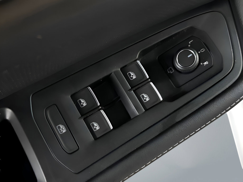 New 2026 Volkswagen Atlas SEL Premium R-Line image 24