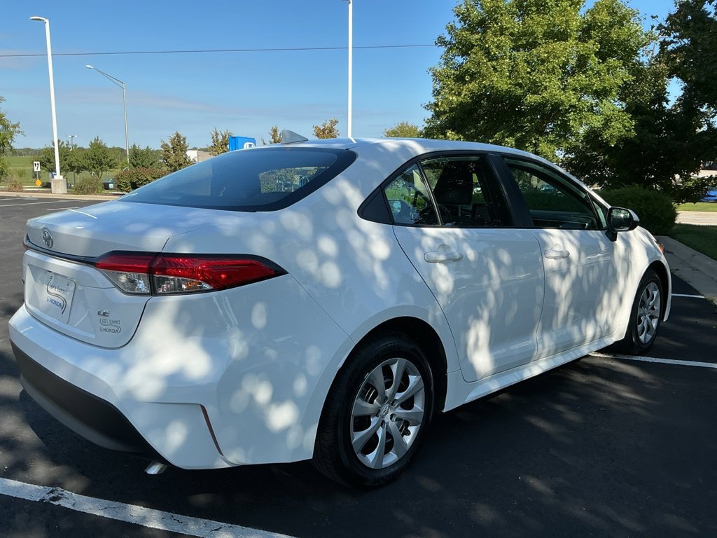 Used 2025 Toyota Corolla LE FWD image 14