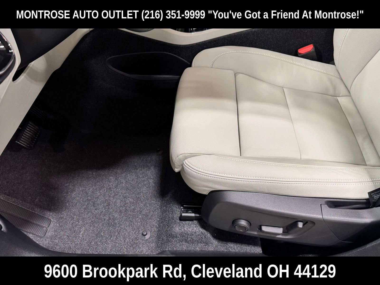 New 2026 Volvo XC40 B5 Plus w/ Protection Package Premier image 14