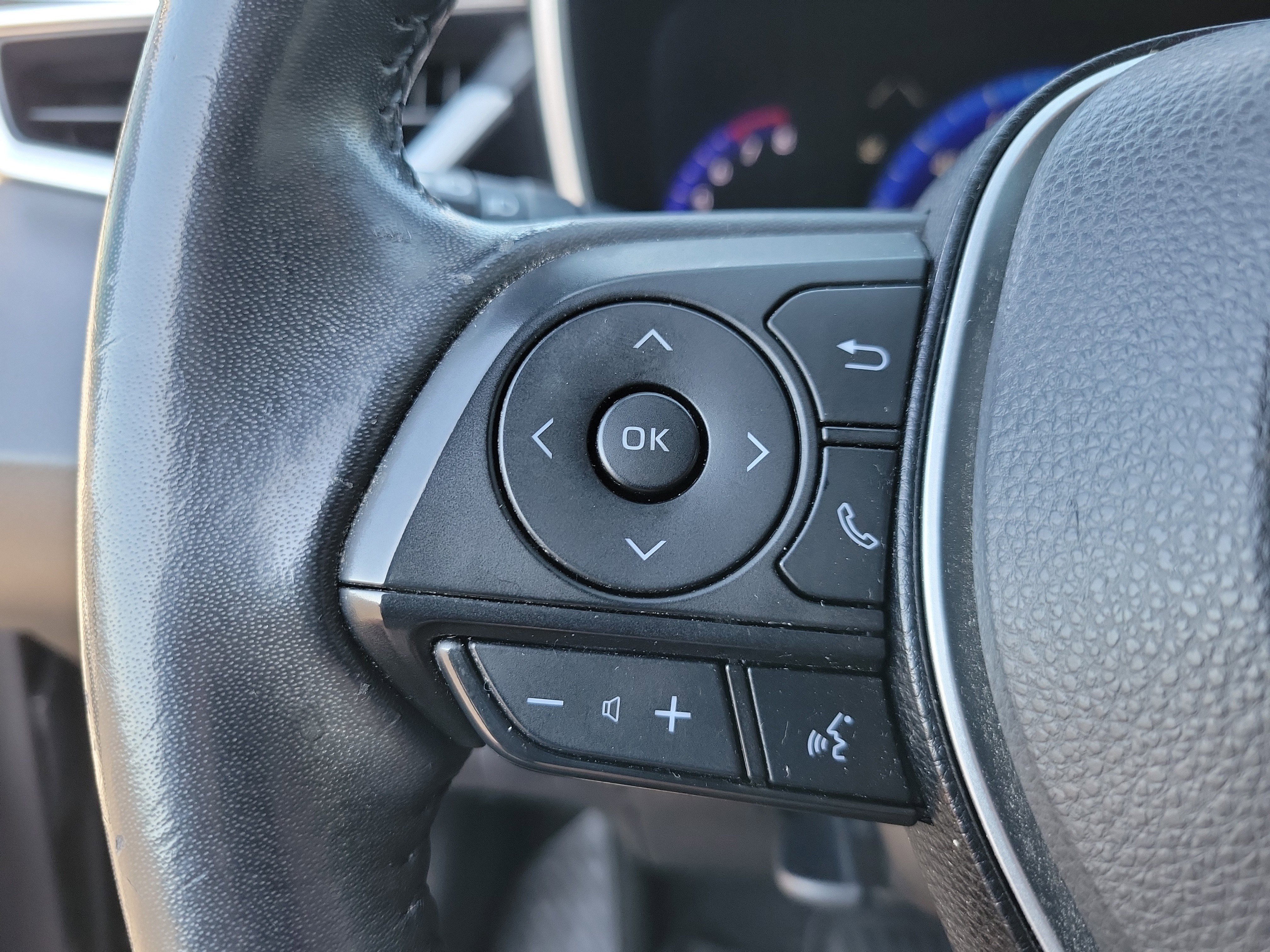 Used 2019 Toyota Corolla XSE image 15