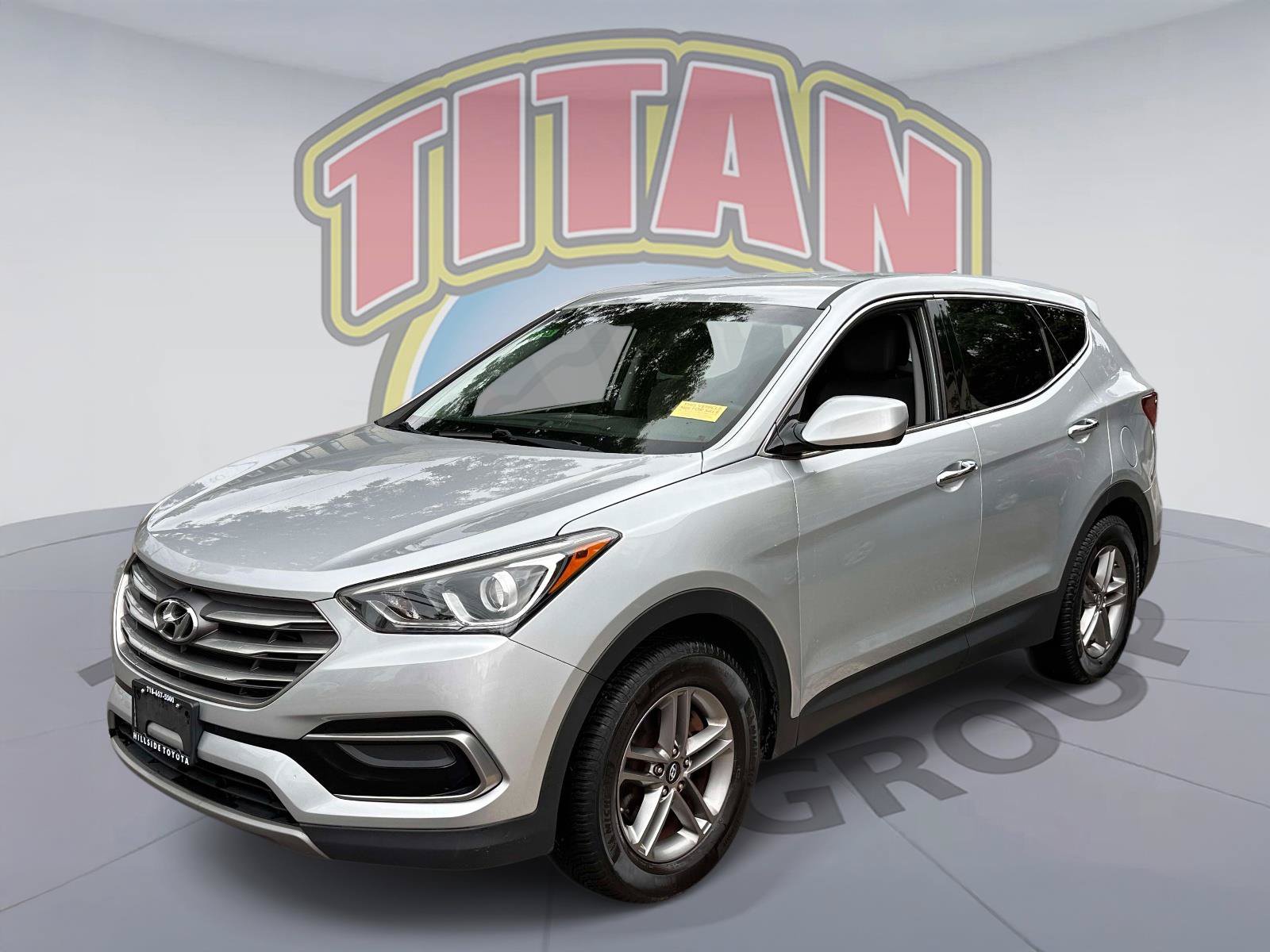Used 2017 Hyundai Santa Fe Sport FWD image 2