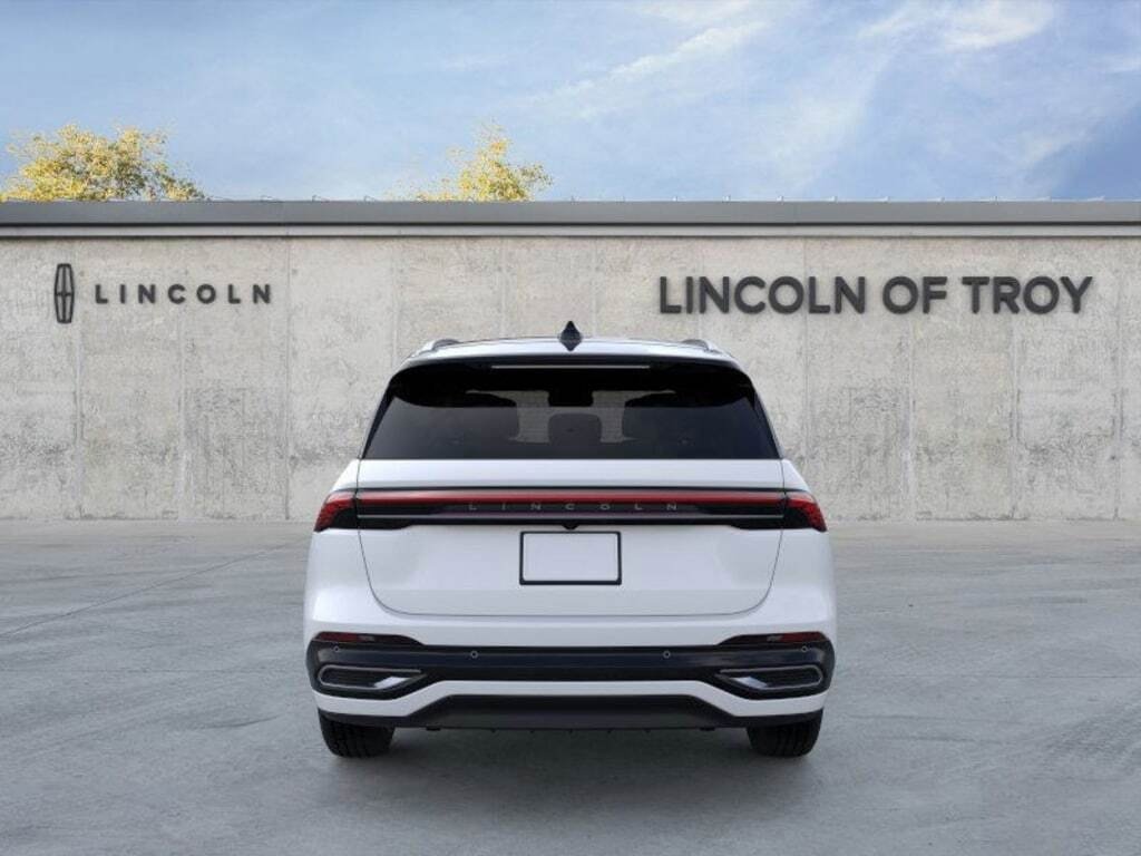 New 2026 Lincoln Nautilus Black Label image 27